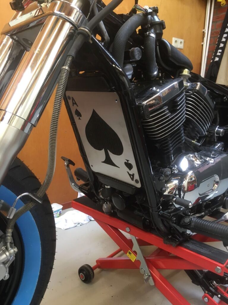 Custom motor 002 Large