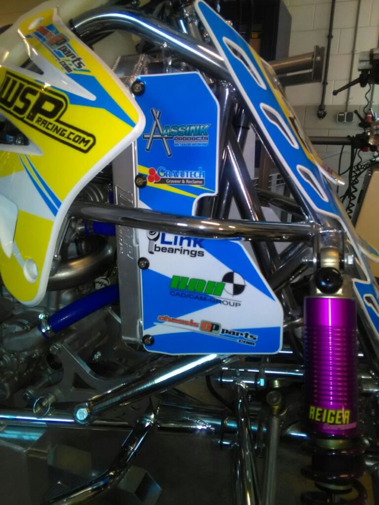 Motorsteun 002 Large